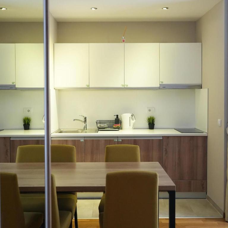 Hotel Mons - Apartman sa Balkonom - 12