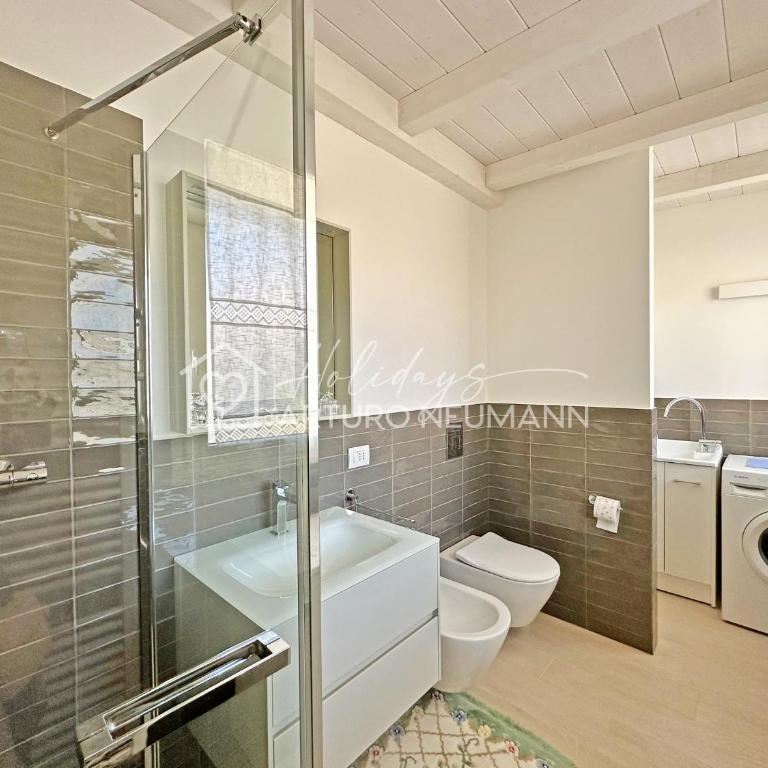 127 - Appartamento trilocale al secondo piano con doppi servizi, a Numana, in ottima posizione, aria condizionata - SPIAGGIA WHITE BEACH CLUB OMAGGIO dal lun al ven FINO AL 02-08 - Appartamento con 2 Camere da Letto - 9
