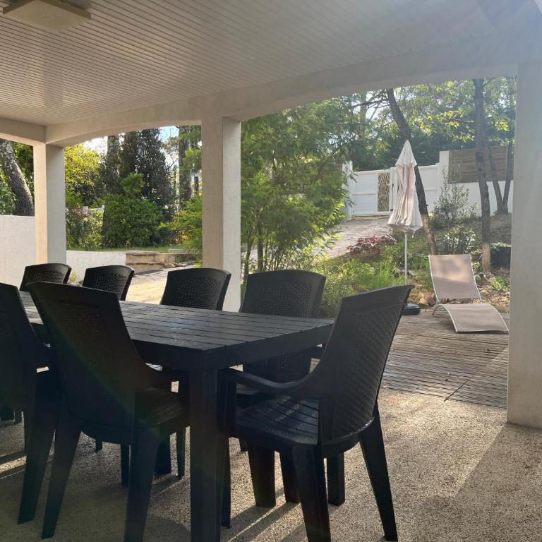 Grande Maison à 150 mètres de La Plage - Maison de Vacances - 28