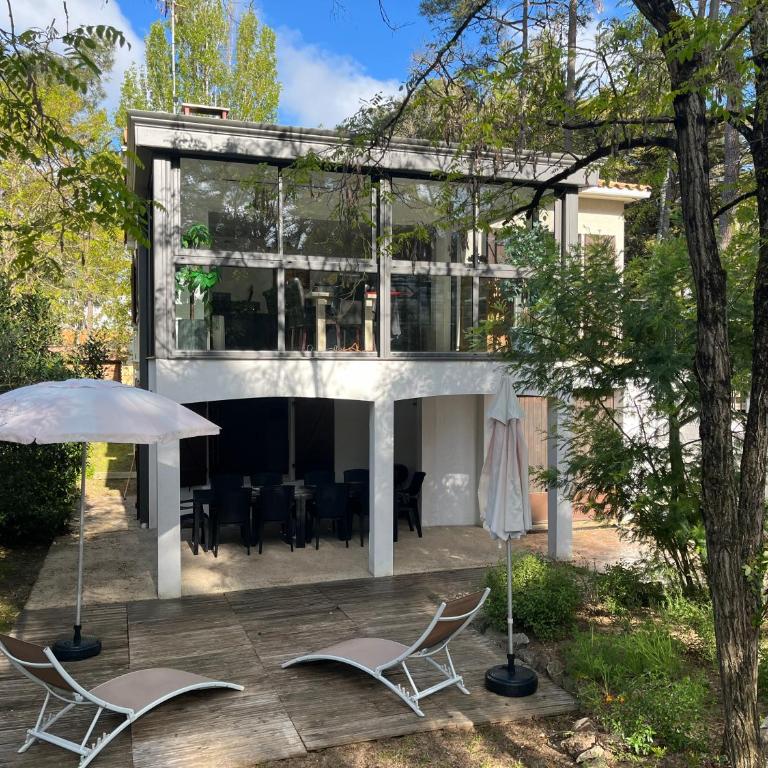 Grande Maison à 150 mètres de La Plage - Maison de Vacances - 1