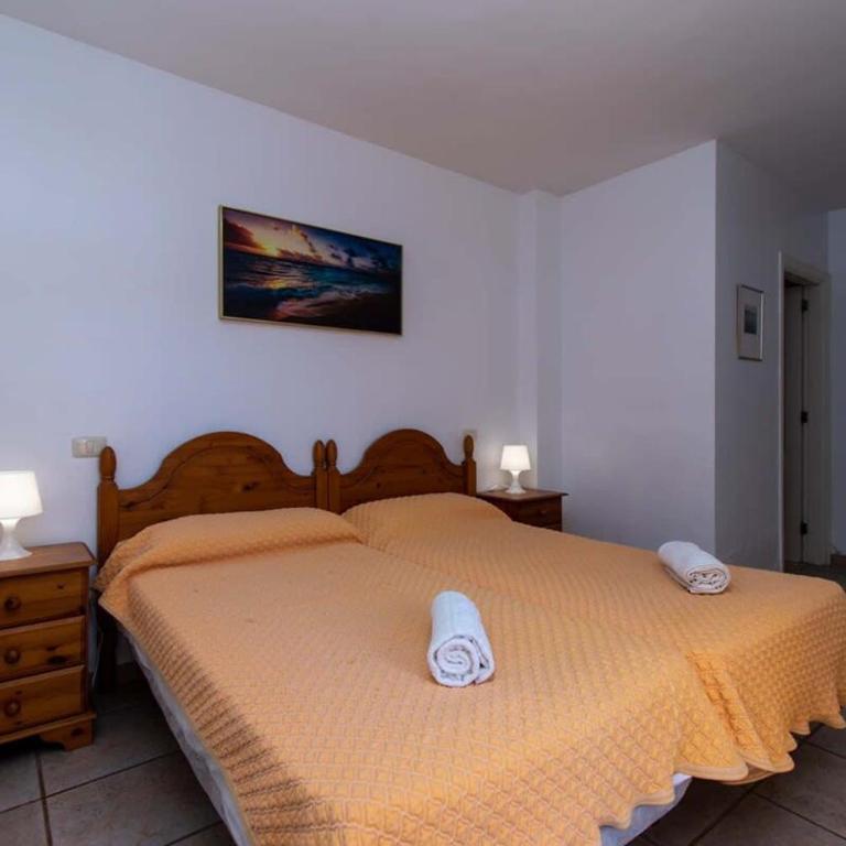 Benimar 13 - Two Bed overlooking the pool - Apartment - 20