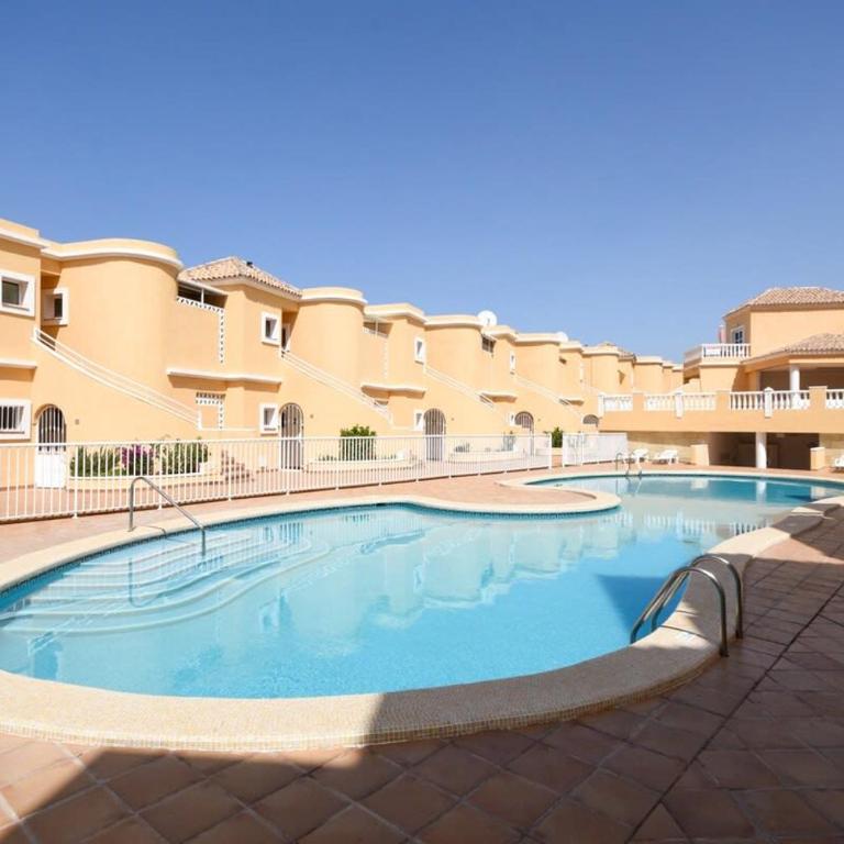 Benimar 13 - Two Bed overlooking the pool - Apartment - 30