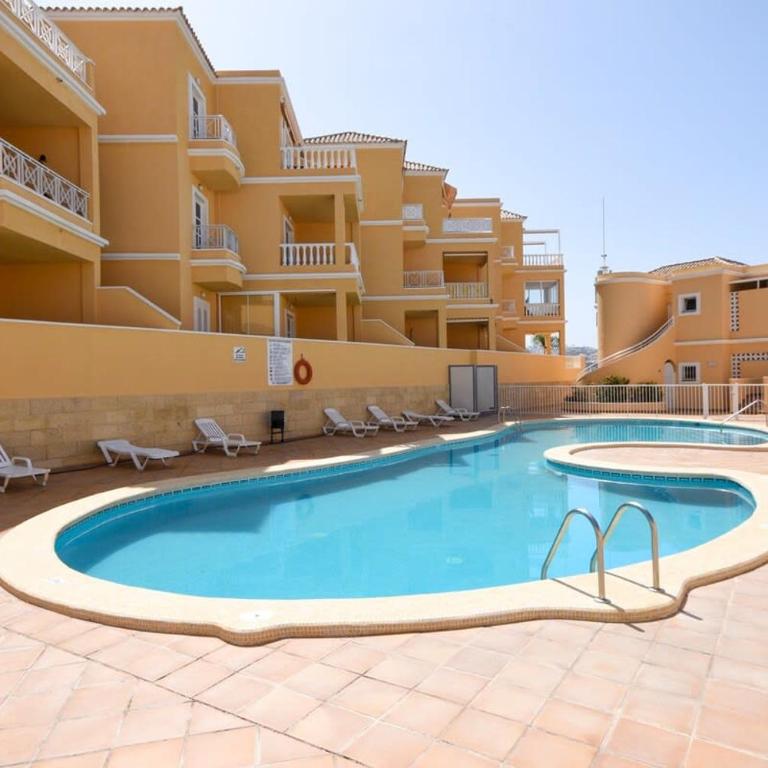 Benimar 13 - Two Bed overlooking the pool - Apartment - 32