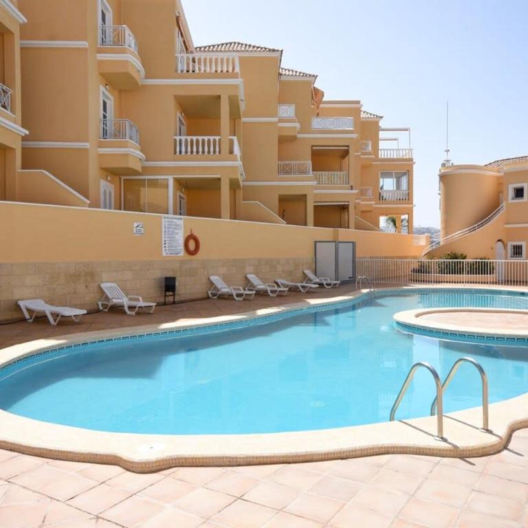 Benimar 13 - Two Bed overlooking the pool - Apartment - 33