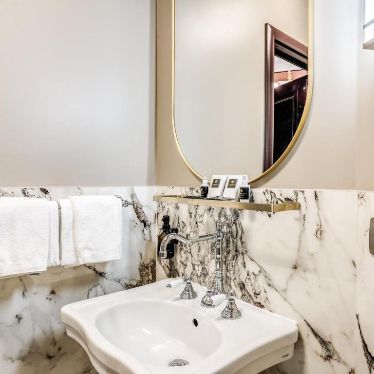 Antica Residenza Del Corso - Standard Double Room - 6