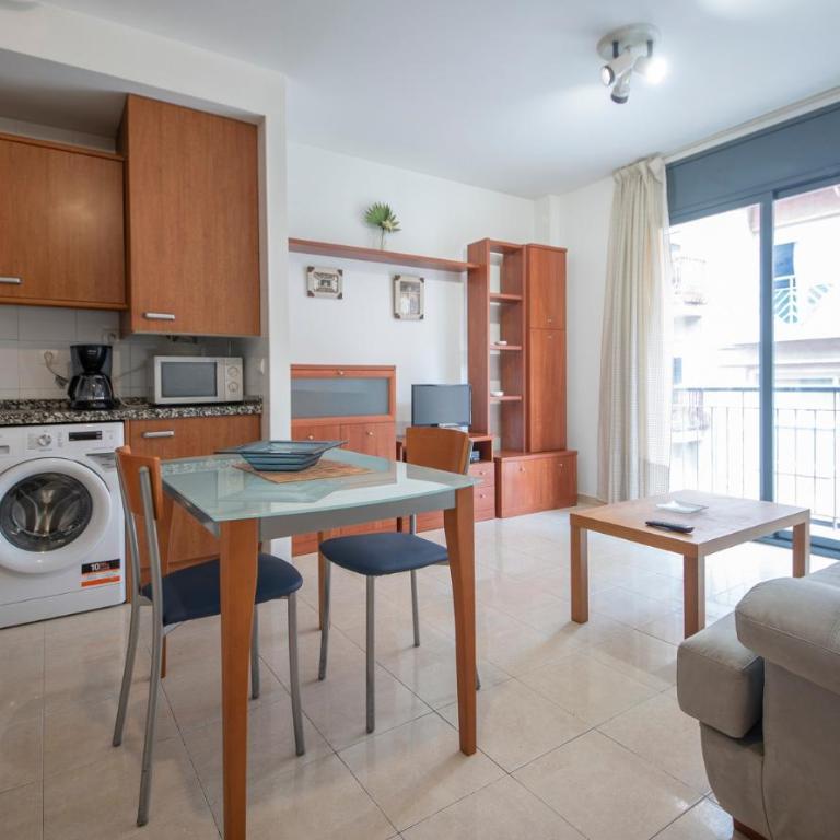 Tarracohomes- TH140 Apartamento con Aire Acondicionado en el Centro de Tarragona - Apartamento - 1