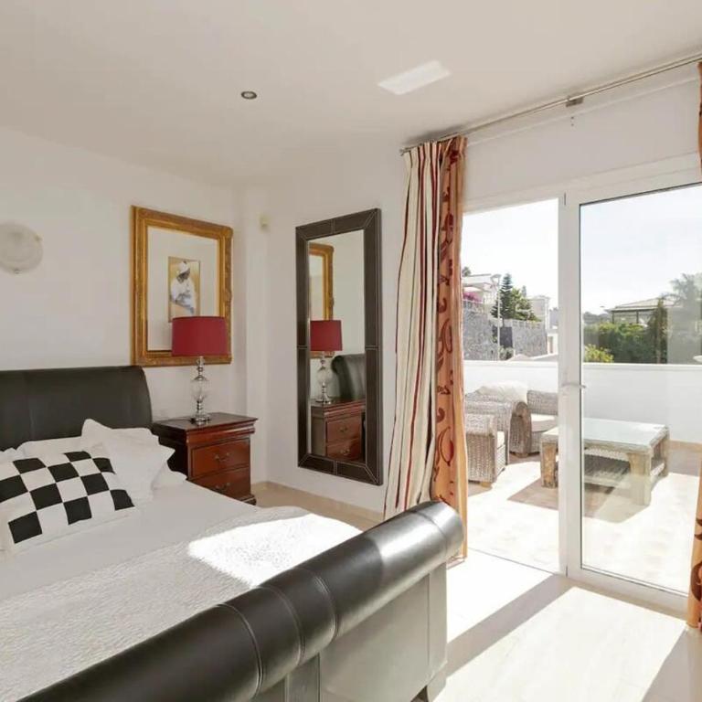 Villa Athena with private heated pool and sea views - Villa - 11