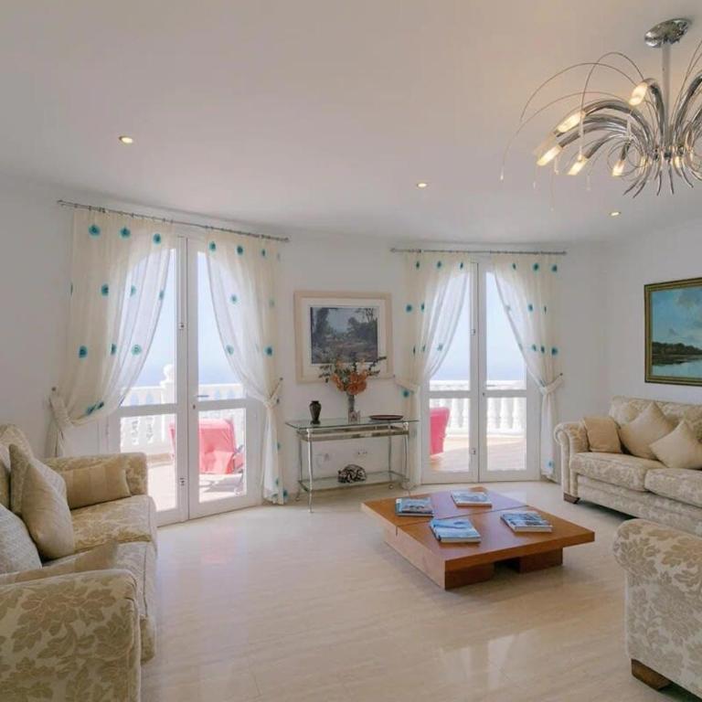 Villa Athena with private heated pool and sea views - Villa - 17