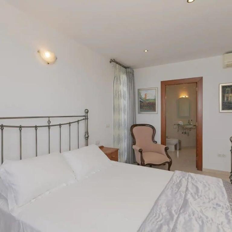 Villa Athena with private heated pool and sea views - Villa - 37