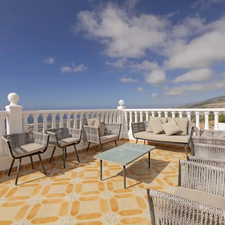 Villa Athena with private heated pool and sea views - Villa - 47