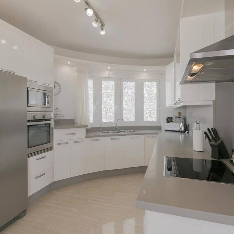 Villa Athena with private heated pool and sea views - Villa - 53