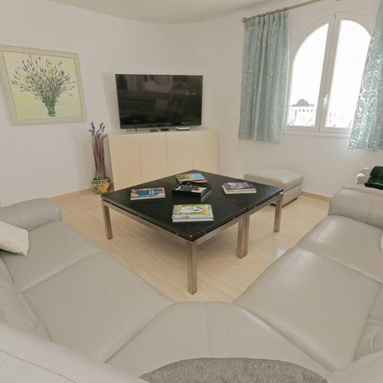 Villa Athena with private heated pool and sea views - Villa - 69
