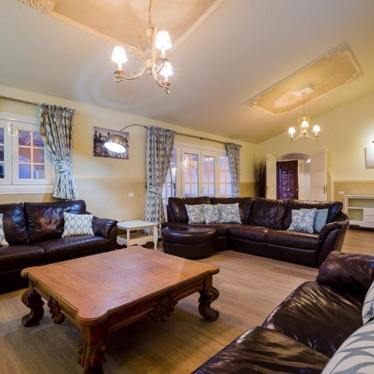 Villa Freesia with heated pool and air conditionin - Villa - 9