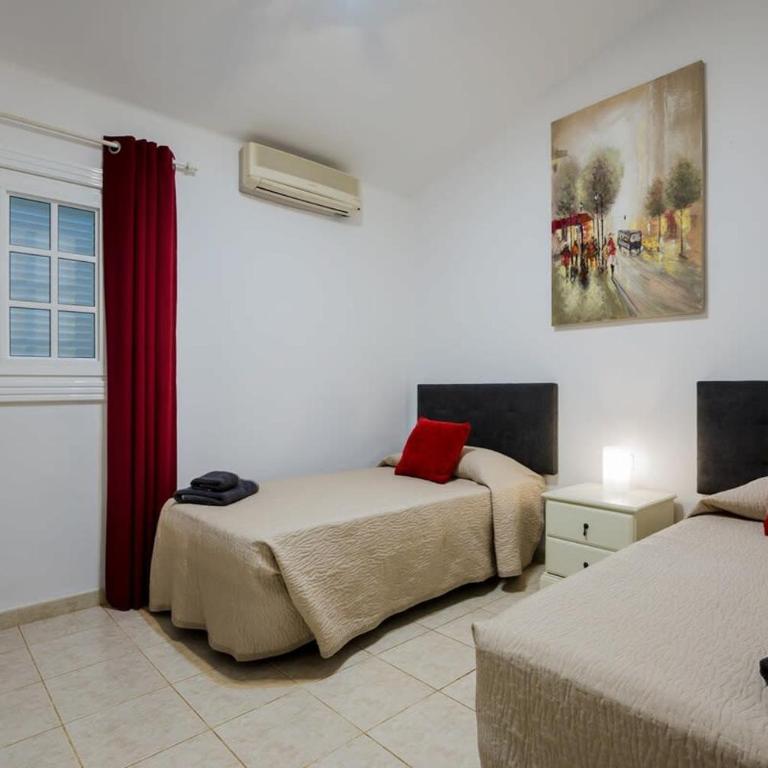 Villa Freesia with heated pool and air conditionin - Villa - 16
