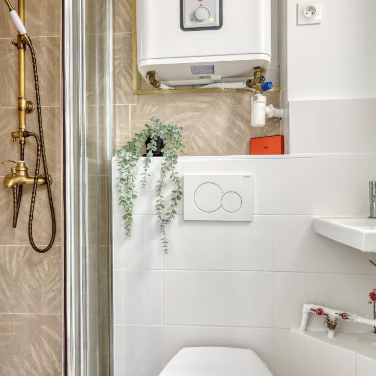 Authentic Parisian Flat - Louvre Royal - Paris 1 - Appartement - 9
