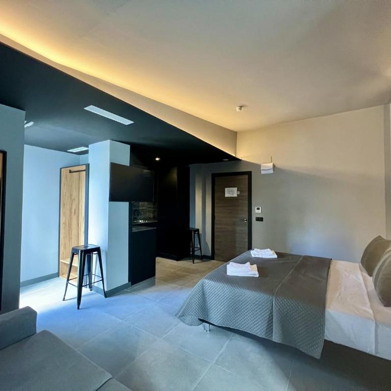 Boutique Palacio - Family Suite with Balcony - 8