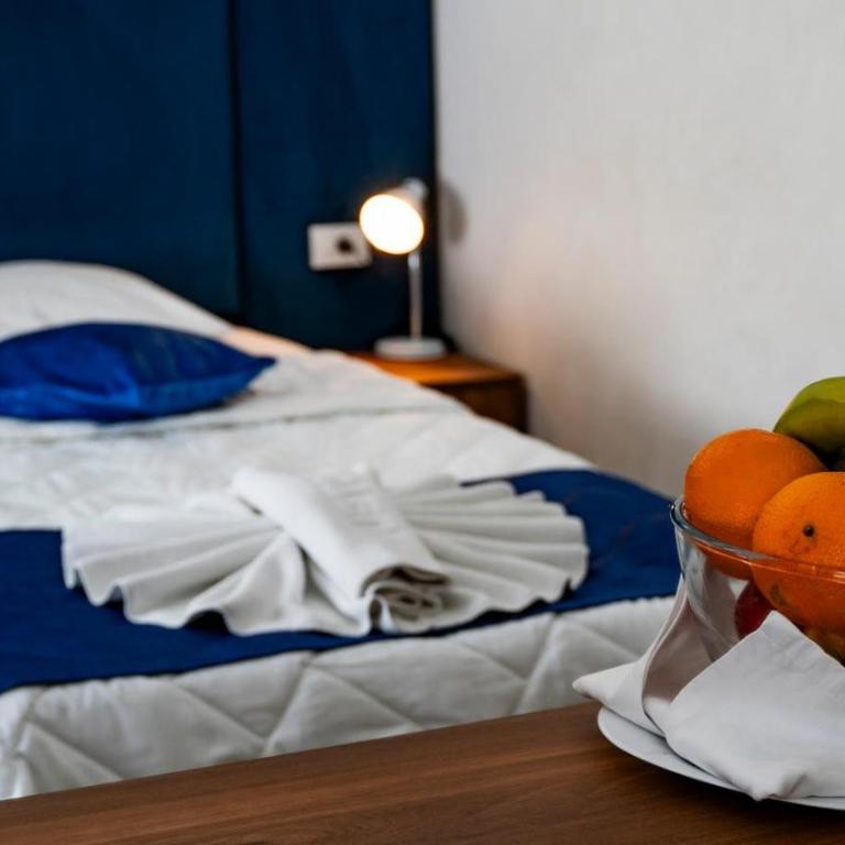Hotel Play - Twin Room - 6
