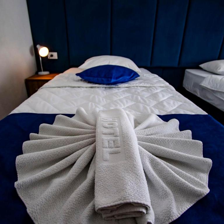 Hotel Play - Twin Room - 7