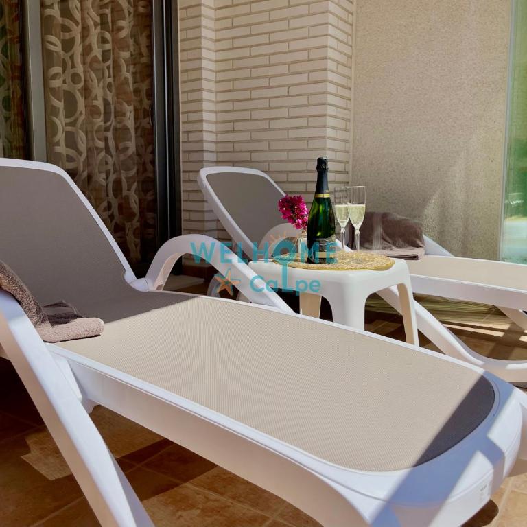 ORQUÍDEA cómodo apartamento: vista al mar, piscina, parking - One-Bedroom Apartment - 24