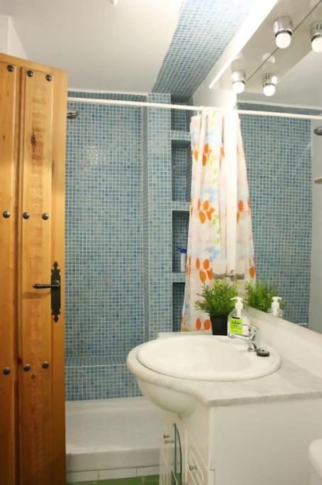 Golondrinas de la Alhambra - One-Bedroom Apartment Freedom - 11