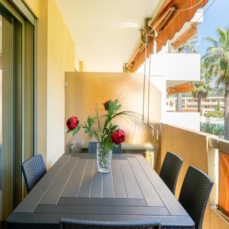 Hello Côte D'Azur - Spacieux 3 pieces a 5 min des plages a pieds - Two-Bedroom Apartment - 15