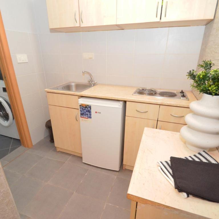 Porto Lastva Apartments - Studio sa Pogledom na More - 10