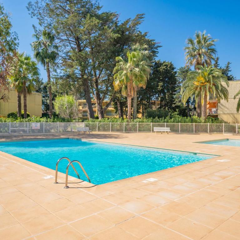 Hello Côte D'Azur - Spacieux 3 pieces a 5 min des plages a pieds - Two-Bedroom Apartment - 1