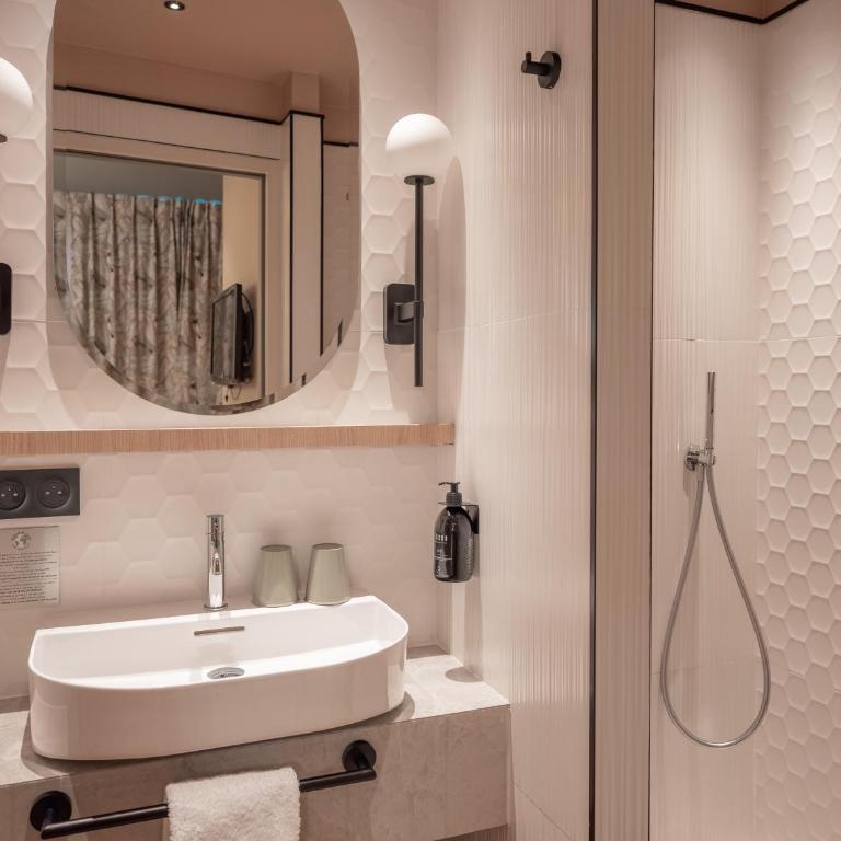 Hotel Louison - Chambre Double Traditionnelle - 2