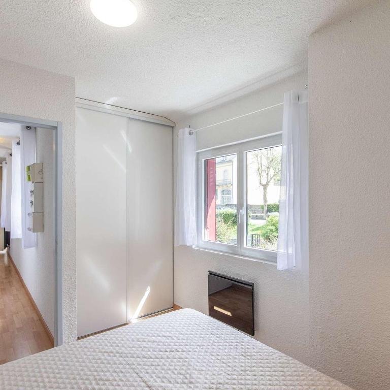 Appartement 32 m² avec balcon, proche télécabine et commodités, entièrement équipé, centre Cauterets - FR-1-401-237 - Appartement - 10