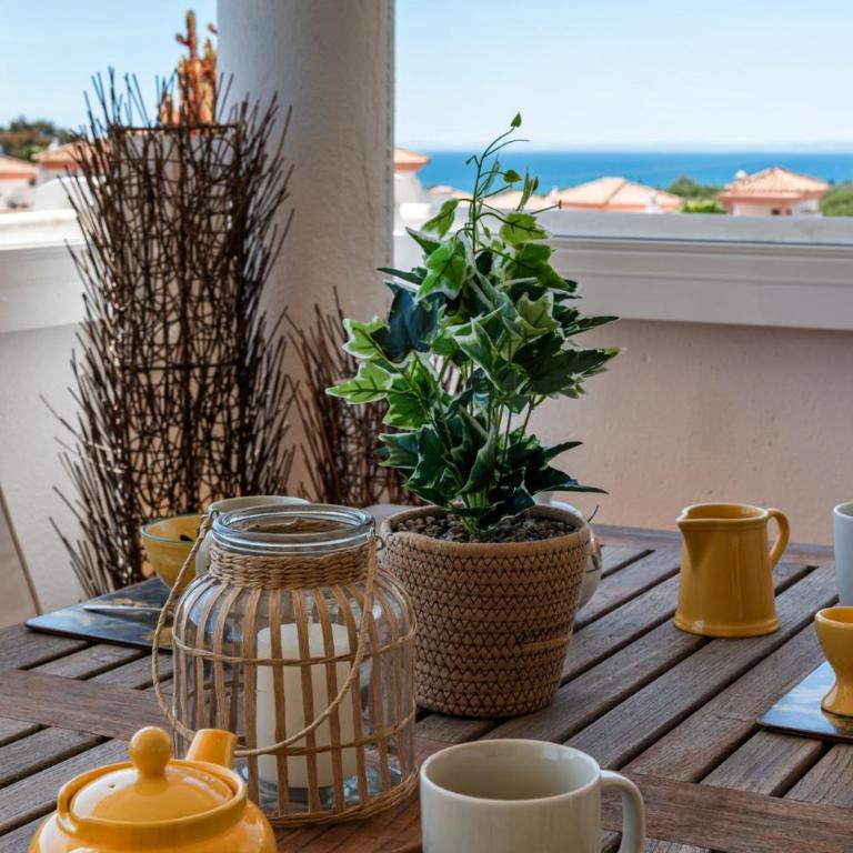 ViVi Homes - Rome Pool, Garden, Golf & Beach - Apartment with Sea View - 8