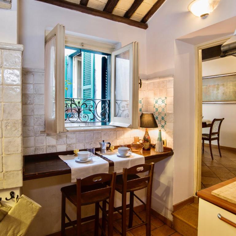 Trevi fountain apartment - Two-Bedroom Apartment - 23