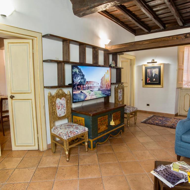 Trevi fountain apartment - Two-Bedroom Apartment - 8
