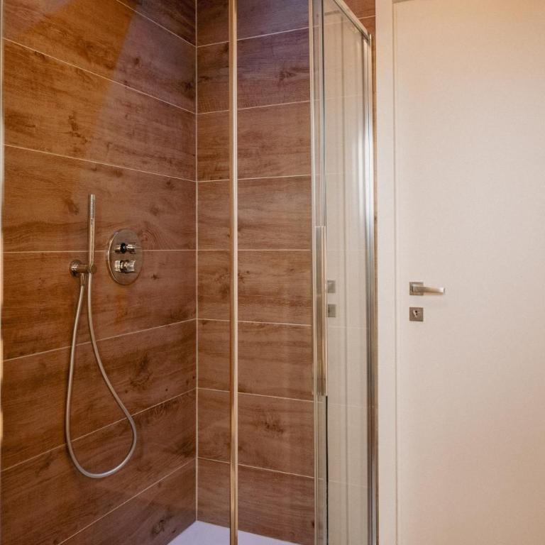 M14 SkyView City Center - Camera Tripla con Terrazza Privata - 15