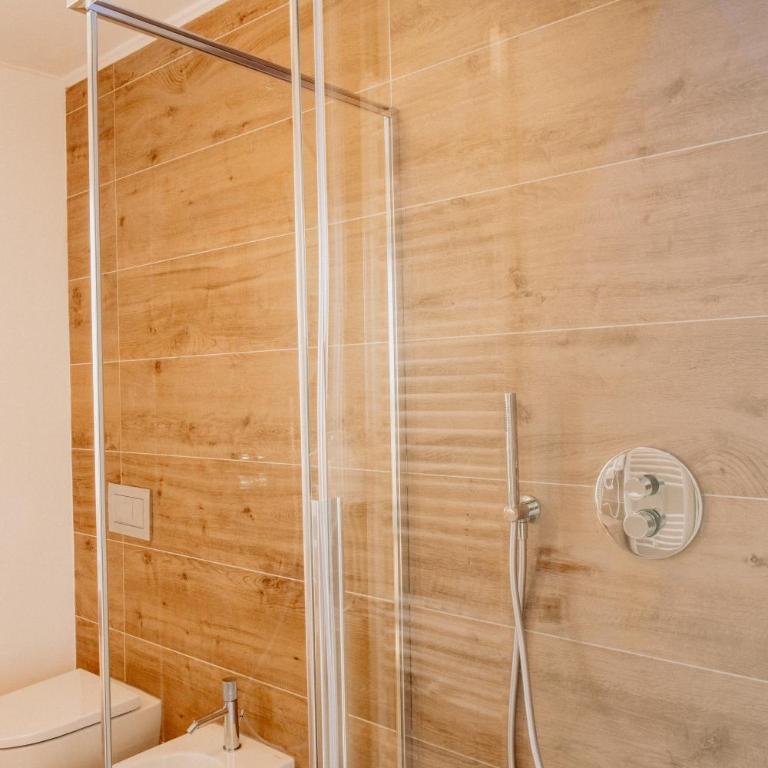 M14 SkyView City Center - Camera Tripla con Terrazza Privata - 22