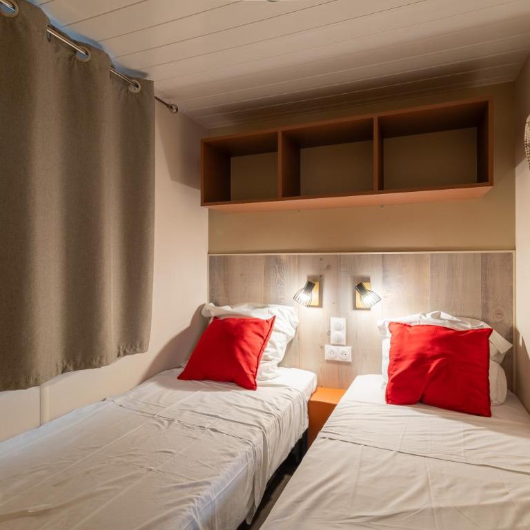 Maïana Resort - Three-Bedroom Cottage Privilège (6-8 Adults)) - 9