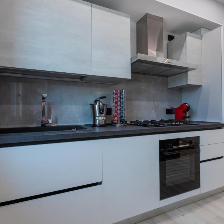 Modern Apartment - Borgo Roma - Appartamento con 2 Camere da Letto - 31