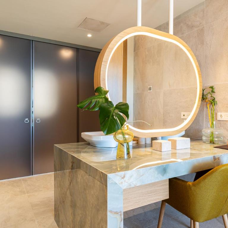 Leiro Residences - Preferred Hotels & Resorts - Suite Deluxe - 2