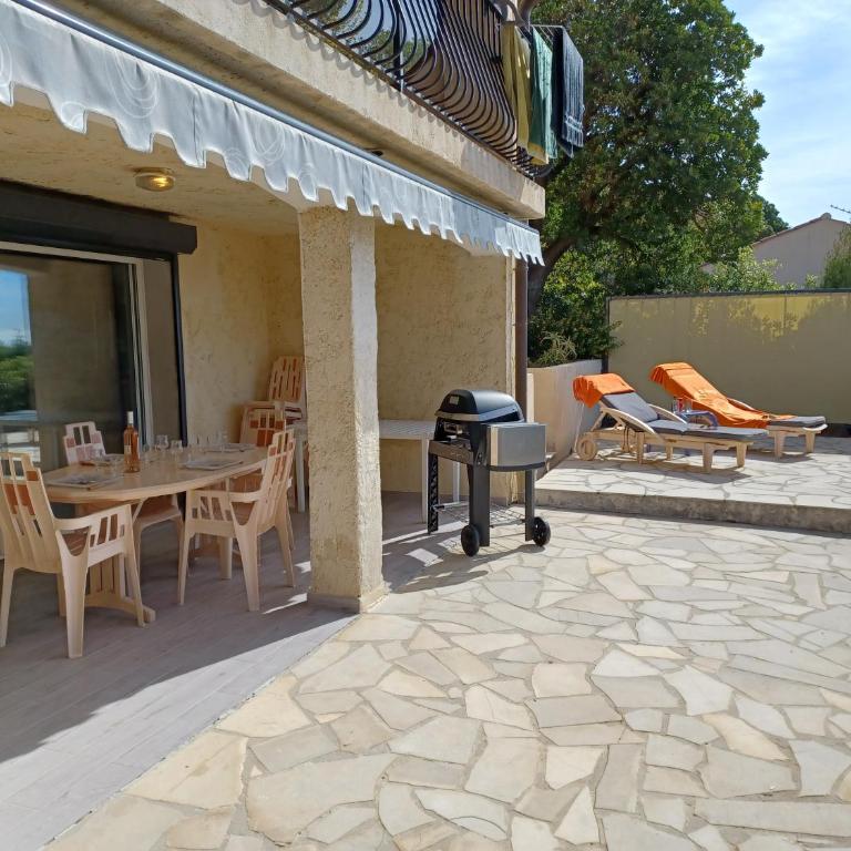 APPARTEMENT REZ DE JARDIN DANS VILLA VUE MER - Apartamento de 1 dormitorio - 10