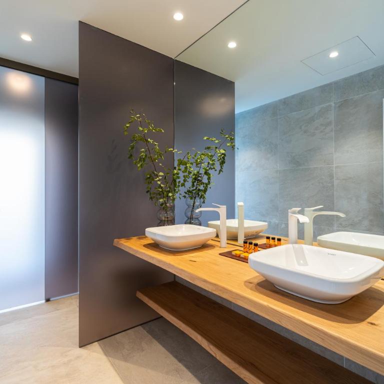 Leiro Residences - Preferred Hotels & Resorts - Villa Green Valley - 11