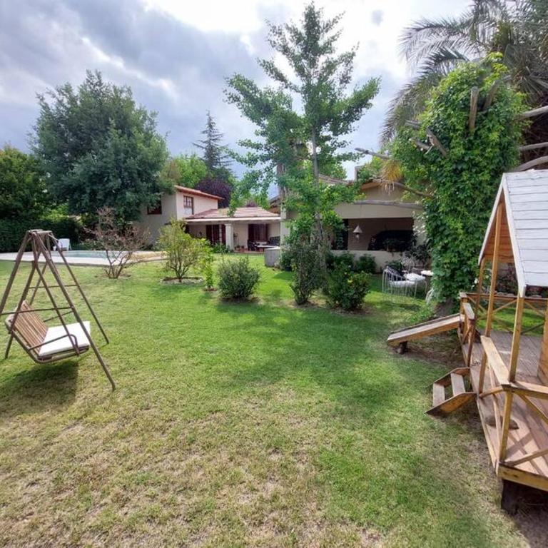 ¡Casa Florida, en el corazón de Chacras de Coria! - Casa de 4 dormitorios - 62