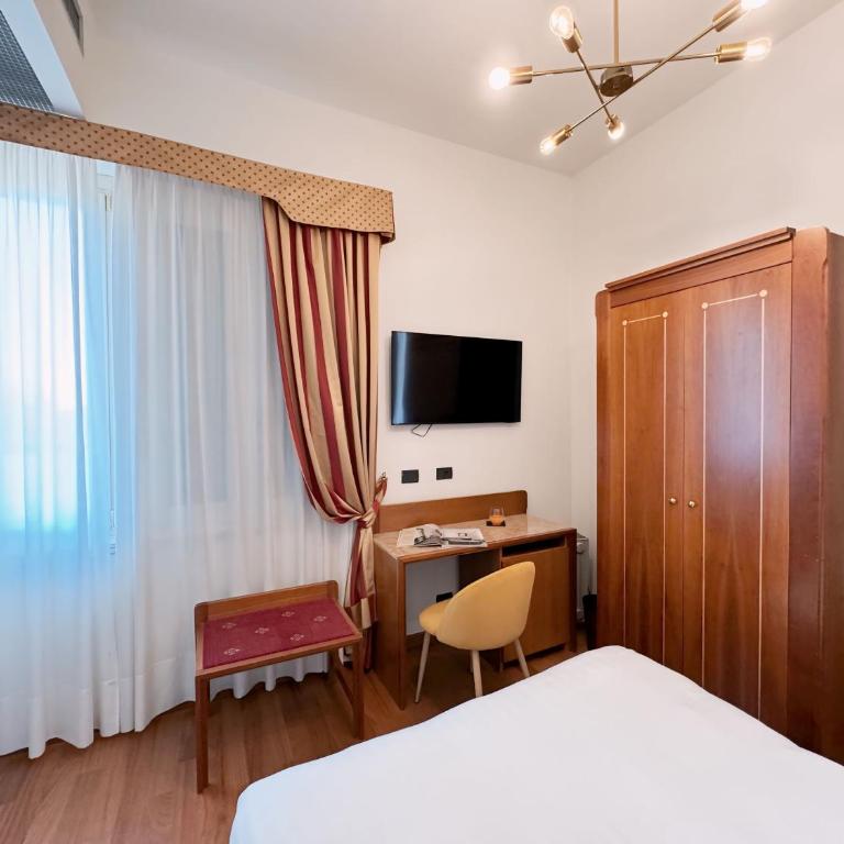 Rechigi Park Hotel - Camera con Letto alla Francese - 3