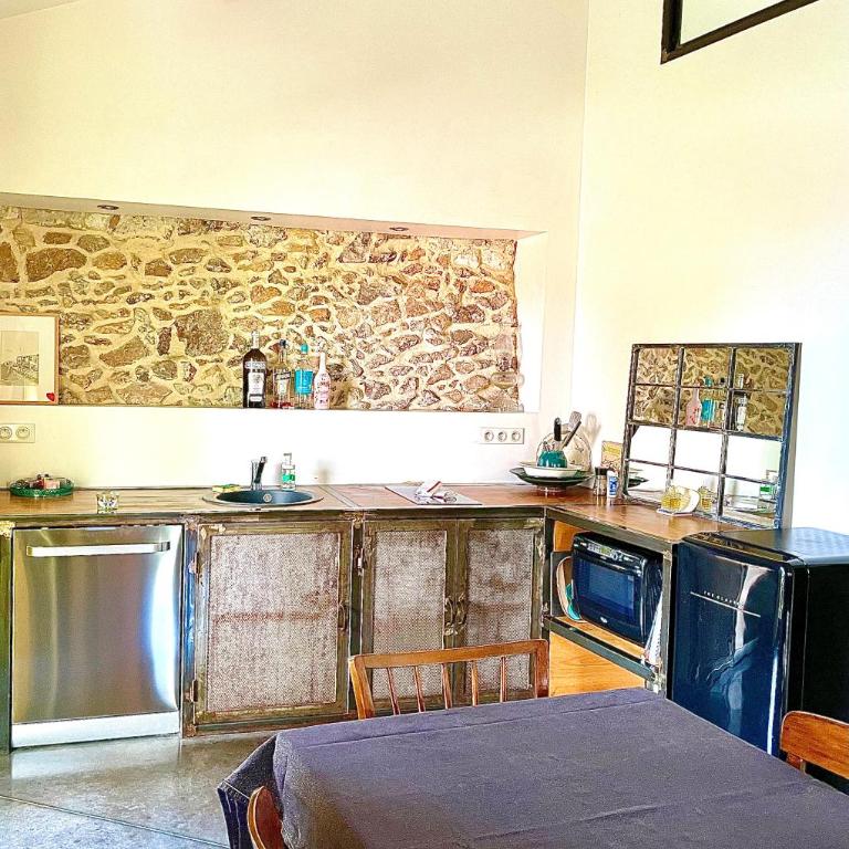 Maison, centre ville, terrasse, parking, calme - Maison 2 Chambres - 17