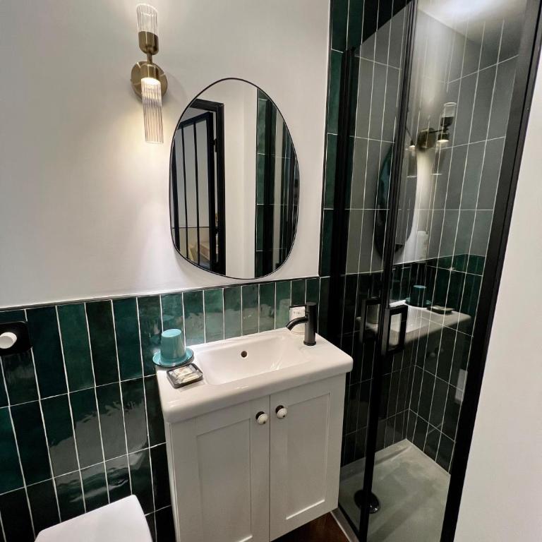 Hôtel des Beaux Arts - Superior Double Room - 21