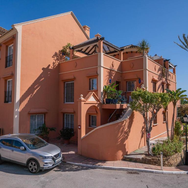 Luxury 3 BDRM Apt with Private Pool and Stunning Sea Views - Apartment with Sea View - 45