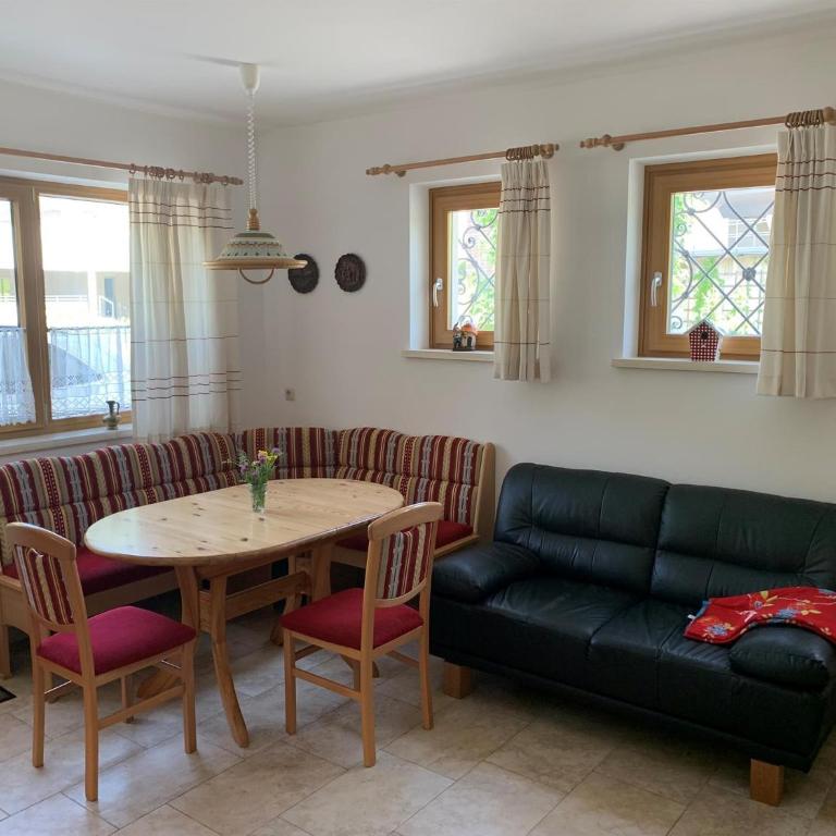 Haus Pistenblick - Apartment mit 2 Schlafzimmern und Dusche - 1