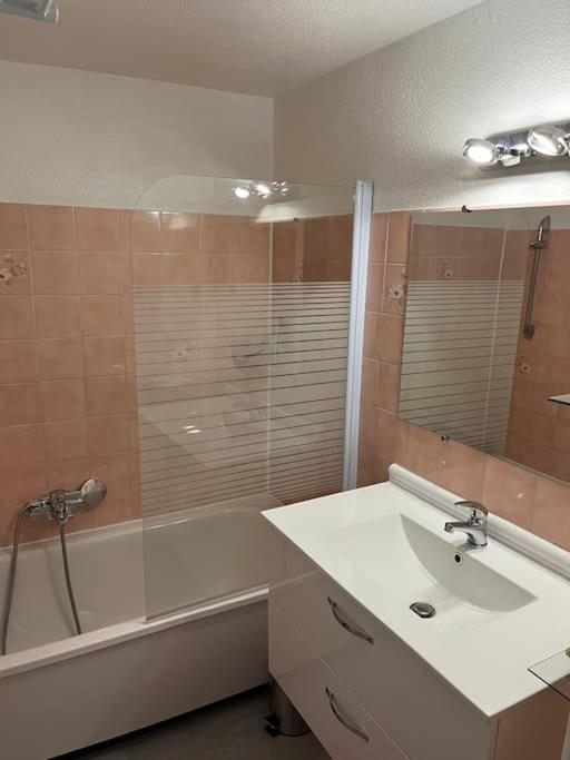 Cocon Familial - Two-Bedroom Apartment - 7