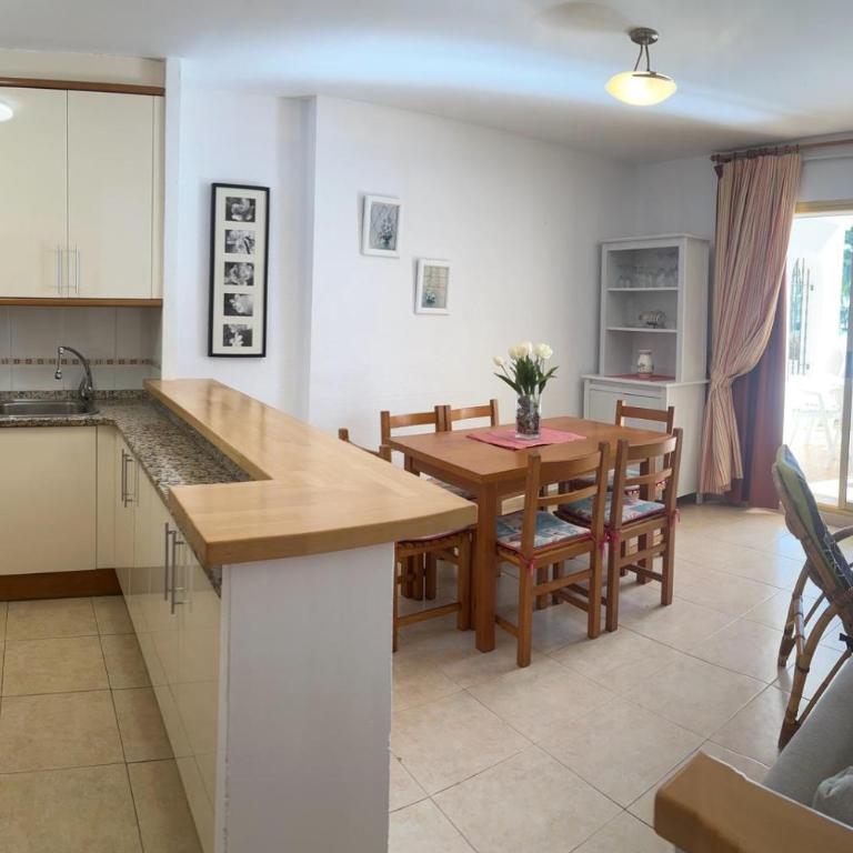Apartamentos la Dorada - Apartment with Sea View - 12