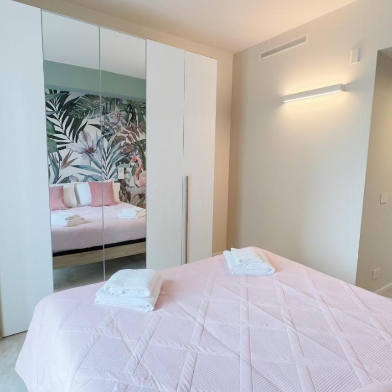 Fairmont Seafront Flamingo Suite by Ca-Sa Check - Apartment - 8