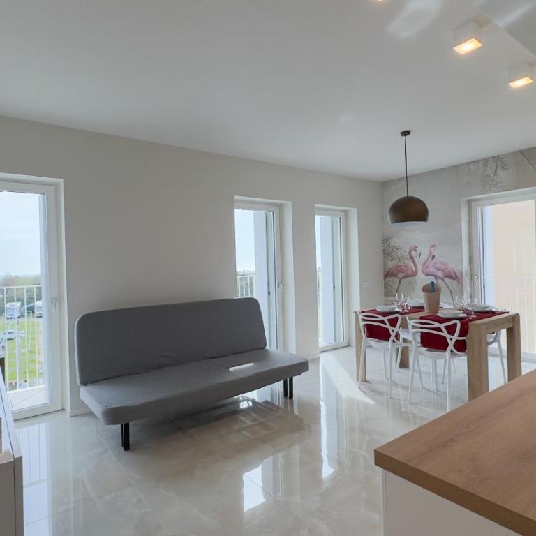 Fairmont Seafront Flamingo Suite by Ca-Sa Check - Apartment - 26