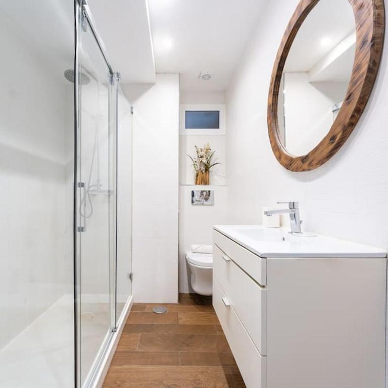 Super central Malaga Flat with Terrace and Free Parking - Apartamento de 2 dormitorios - 4